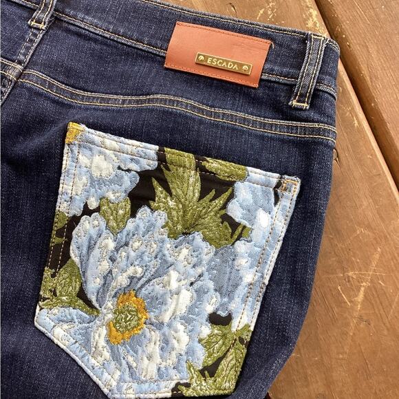 ESCADA Dark Blue  Foral  Embroidered Designer Denim Jeans Size 42 - Picture 3 of 6